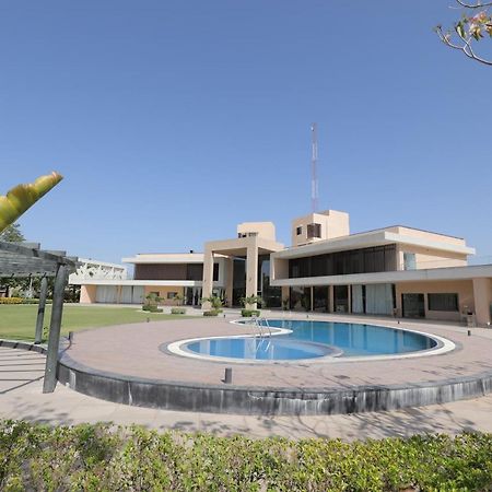 Club Heaven Palanpur Hotell Eksteriør bilde