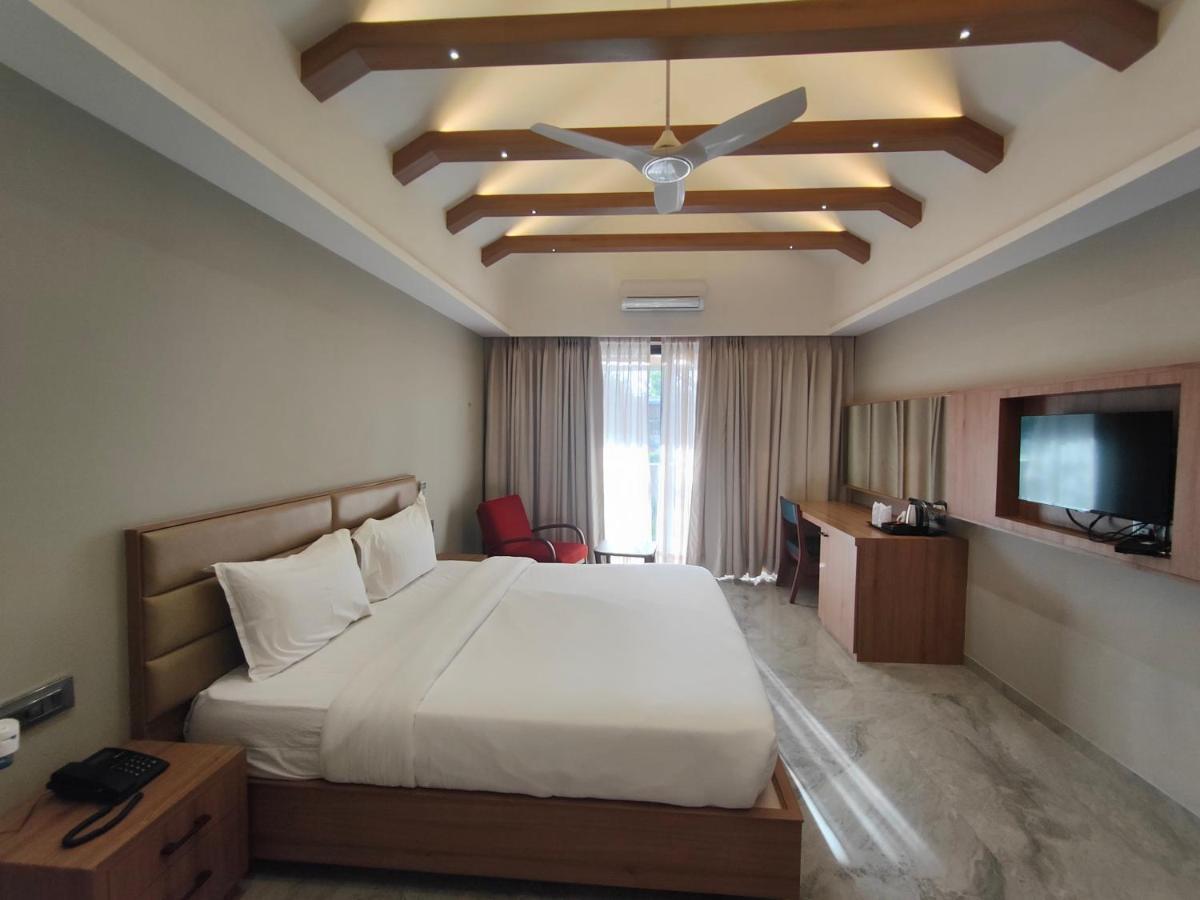 Club Heaven Palanpur Hotell Eksteriør bilde