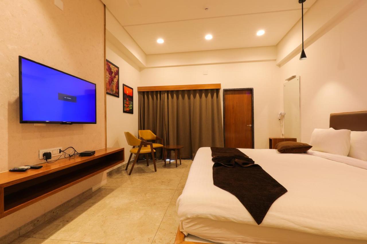 Club Heaven Palanpur Hotell Eksteriør bilde