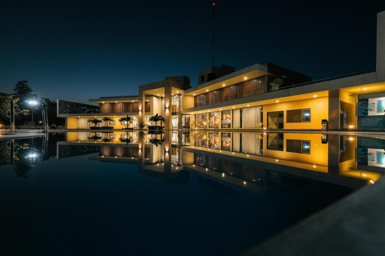 Club Heaven Palanpur Hotell Eksteriør bilde