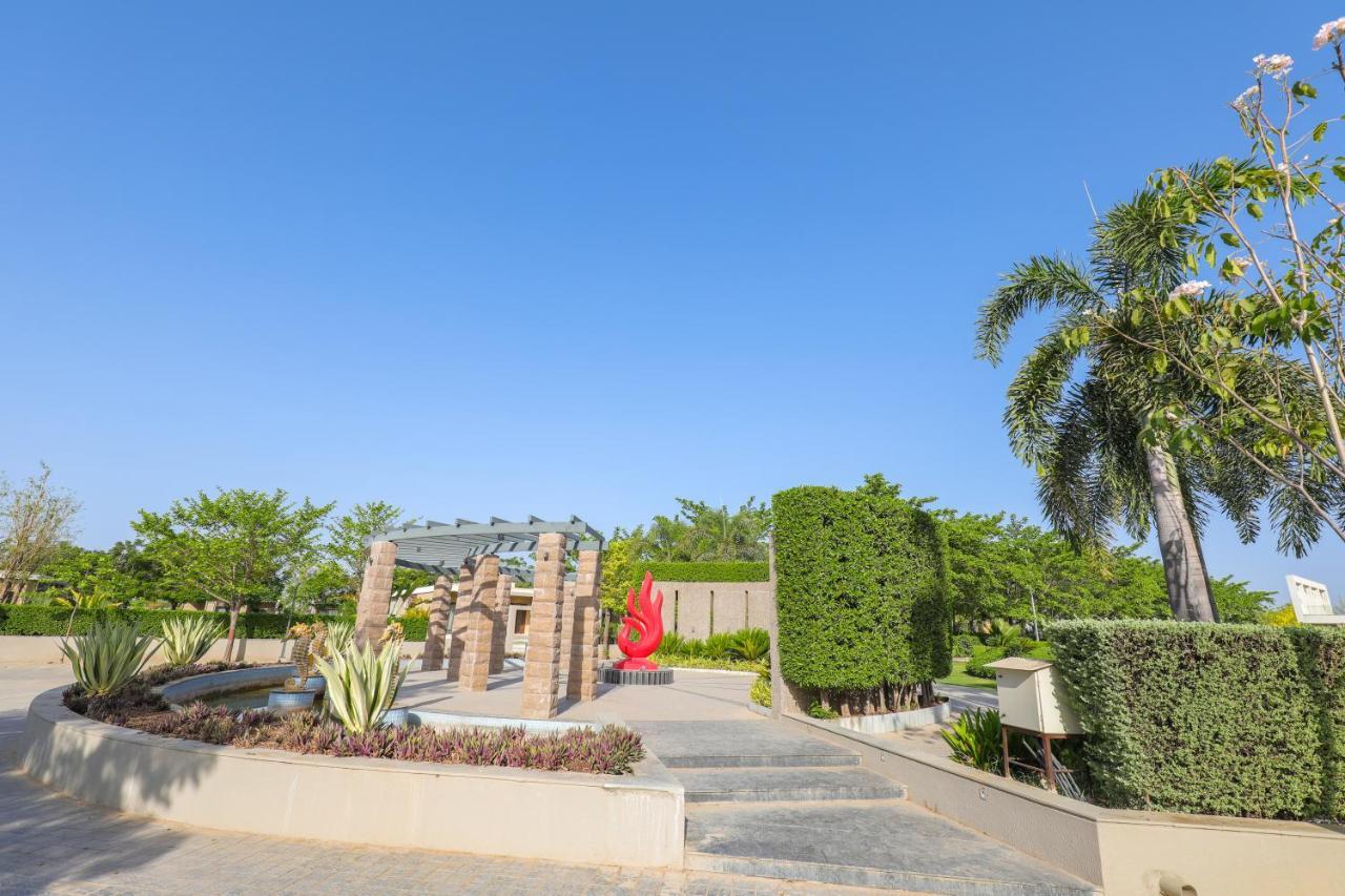 Club Heaven Palanpur Hotell Eksteriør bilde